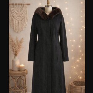 Vintage Long Black Wool Coat w/Rabbit Fur Trim Hood 8 Dark Academia Old Money